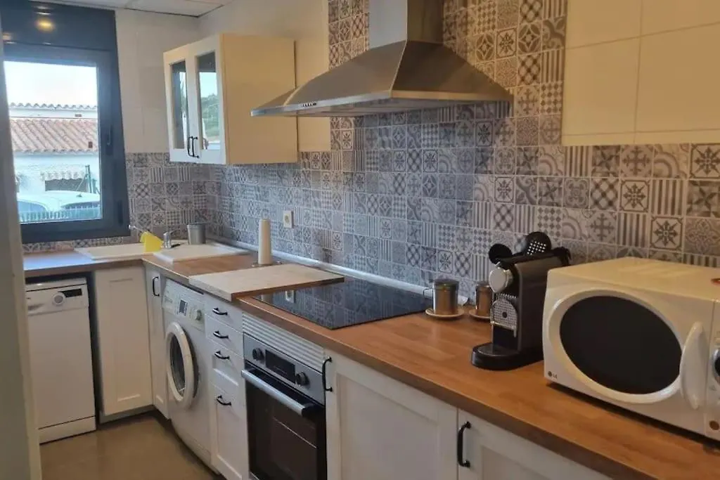 Apartamento En Calafat Con Jardin Apartment