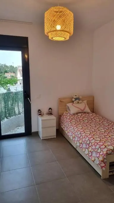 Apartamento En Calafat Con Jardin Apartment