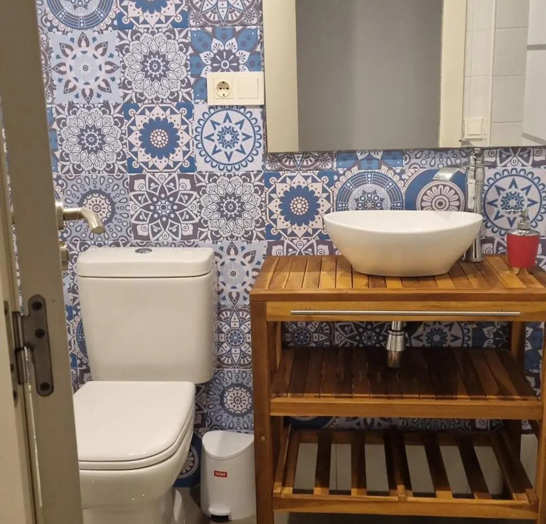 Apartamento En Calafat Con Jardin